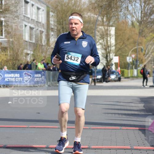 12.04.2026 - 45. Internationalen Wilhelmsburger Insellauf Strokosch-Dieckow http://msf.ph/oto/9478625 12.04.2026 11:42:59 Ziel 5432 meine-sportfotos.de