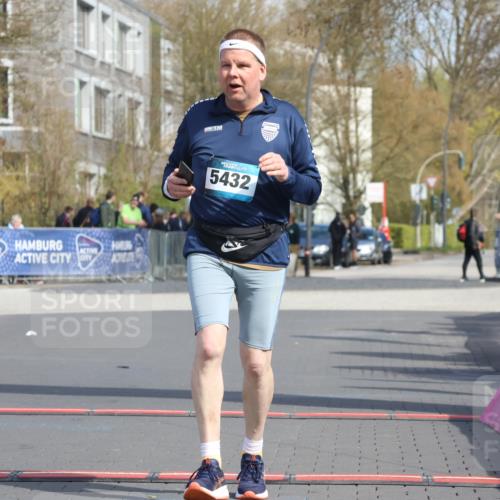 12.04.2026 - 45. Internationalen Wilhelmsburger Insellauf Strokosch-Dieckow http://msf.ph/oto/9478633 12.04.2026 11:42:59 Ziel 5432 meine-sportfotos.de