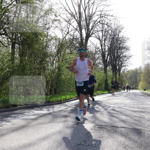 12.04.2026 - 45. Internationalen Wilhelmsburger Insellauf Yannick Fuchs http://msf.ph/oto/9478642 12.04.2026 10:29:23 Laufen  meine-sportfotos.de