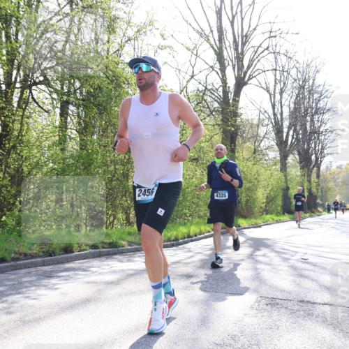 12.04.2026 - 45. Internationalen Wilhelmsburger Insellauf Yannick Fuchs http://msf.ph/oto/9478656 12.04.2026 10:29:23 Laufen  meine-sportfotos.de