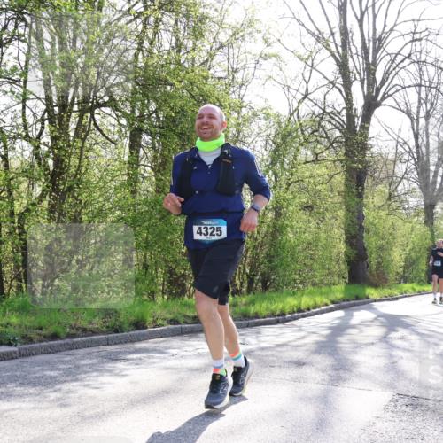12.04.2026 - 45. Internationalen Wilhelmsburger Insellauf Yannick Fuchs http://msf.ph/oto/9478679 12.04.2026 10:29:24 Laufen  meine-sportfotos.de