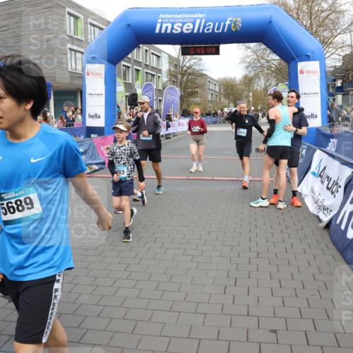 12.04.2026 - 45. Internationalen Wilhelmsburger Insellauf Strokosch-Dieckow http://msf.ph/oto/9478688 12.04.2026 12:58:43 Ziel 3152, 4535, 5260, 2493, 2550, 3479 meine-sportfotos.de