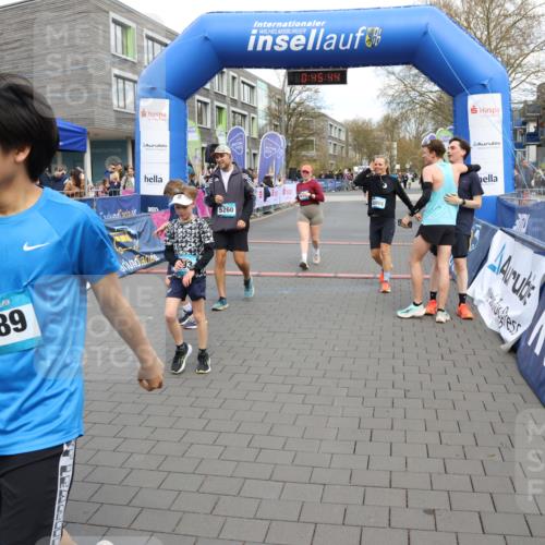 12.04.2026 - 45. Internationalen Wilhelmsburger Insellauf Strokosch-Dieckow http://msf.ph/oto/9478706 12.04.2026 12:58:44 Ziel 5260, 2493, 2550, 3479, 4873 meine-sportfotos.de