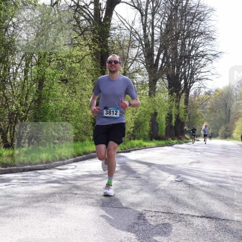 12.04.2026 - 45. Internationalen Wilhelmsburger Insellauf Yannick Fuchs http://msf.ph/oto/9478732 12.04.2026 10:16:18 Laufen 3812 meine-sportfotos.de