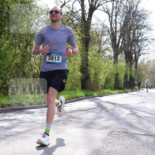 12.04.2026 - 45. Internationalen Wilhelmsburger Insellauf Yannick Fuchs http://msf.ph/oto/9478740 12.04.2026 10:16:19 Laufen 4, 3812 meine-sportfotos.de