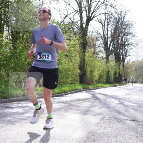 12.04.2026 - 45. Internationalen Wilhelmsburger Insellauf Yannick Fuchs http://msf.ph/oto/9478744 12.04.2026 10:16:19 Laufen 3812, 6 meine-sportfotos.de