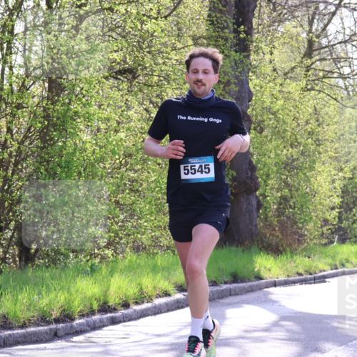12.04.2026 - 45. Internationalen Wilhelmsburger Insellauf Yannick Fuchs http://msf.ph/oto/9478746 12.04.2026 10:29:28 Laufen  meine-sportfotos.de