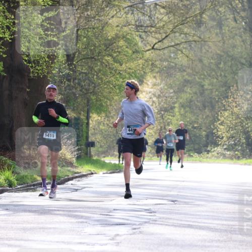 12.04.2026 - 45. Internationalen Wilhelmsburger Insellauf Yannick Fuchs http://msf.ph/oto/9478750 12.04.2026 10:16:21 Laufen 5415, 449 meine-sportfotos.de