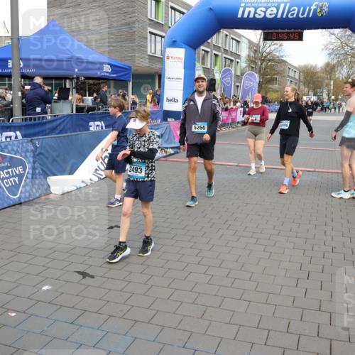 12.04.2026 - 45. Internationalen Wilhelmsburger Insellauf Strokosch-Dieckow http://msf.ph/oto/9478755 12.04.2026 12:58:45 Ziel 2550, 3479, 4873 meine-sportfotos.de