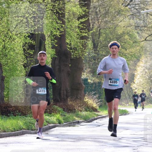 12.04.2026 - 45. Internationalen Wilhelmsburger Insellauf Yannick Fuchs http://msf.ph/oto/9478784 12.04.2026 10:16:23 Laufen 5415, 4495, 1447 meine-sportfotos.de