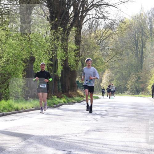 12.04.2026 - 45. Internationalen Wilhelmsburger Insellauf Yannick Fuchs http://msf.ph/oto/9478793 12.04.2026 10:16:24 Laufen 5415, 4495 meine-sportfotos.de