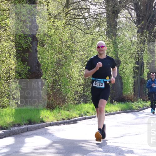 12.04.2026 - 45. Internationalen Wilhelmsburger Insellauf Yannick Fuchs http://msf.ph/oto/9478832 12.04.2026 10:29:33 Laufen  meine-sportfotos.de