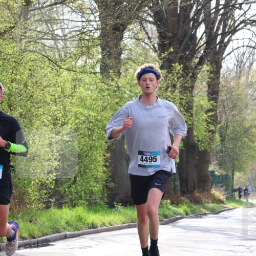 12.04.2026 - 45. Internationalen Wilhelmsburger Insellauf Yannick Fuchs http://msf.ph/oto/9478835 12.04.2026 10:16:28 Laufen 5415, 4495 meine-sportfotos.de