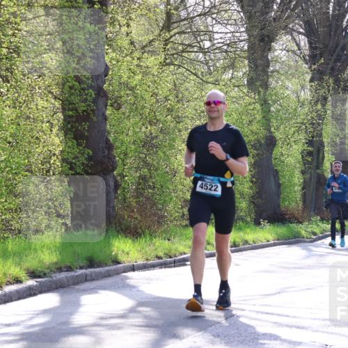 12.04.2026 - 45. Internationalen Wilhelmsburger Insellauf Yannick Fuchs http://msf.ph/oto/9478840 12.04.2026 10:29:33 Laufen  meine-sportfotos.de