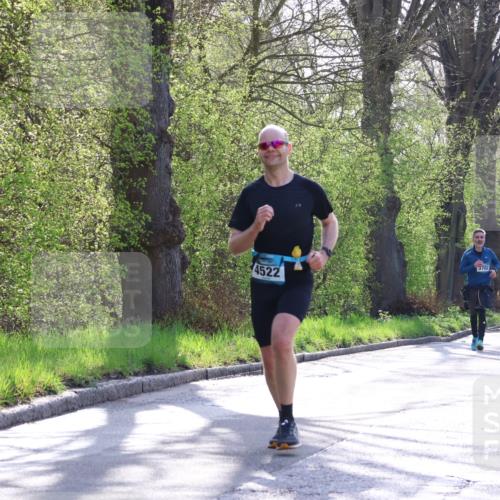 12.04.2026 - 45. Internationalen Wilhelmsburger Insellauf Yannick Fuchs http://msf.ph/oto/9478845 12.04.2026 10:29:33 Laufen  meine-sportfotos.de