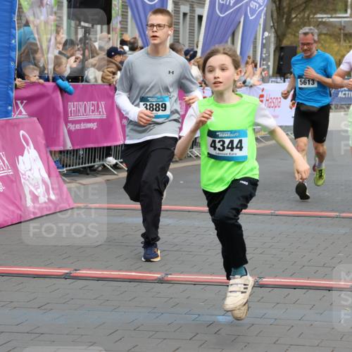 12.04.2026 - 45. Internationalen Wilhelmsburger Insellauf Strokosch-Dieckow http://msf.ph/oto/9478847 12.04.2026 12:58:57 Ziel 4344, 3889, 3309, 5613, 3525, 5422, 3088 meine-sportfotos.de