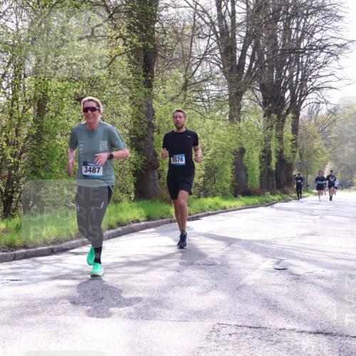 12.04.2026 - 45. Internationalen Wilhelmsburger Insellauf Yannick Fuchs http://msf.ph/oto/9478899 12.04.2026 10:16:45 Laufen 3487, 3578 meine-sportfotos.de