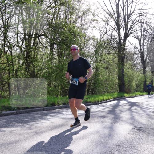 12.04.2026 - 45. Internationalen Wilhelmsburger Insellauf Yannick Fuchs http://msf.ph/oto/9478902 12.04.2026 10:29:35 Laufen  meine-sportfotos.de