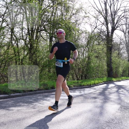 12.04.2026 - 45. Internationalen Wilhelmsburger Insellauf Yannick Fuchs http://msf.ph/oto/9478909 12.04.2026 10:29:35 Laufen  meine-sportfotos.de