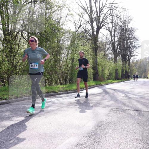 12.04.2026 - 45. Internationalen Wilhelmsburger Insellauf Yannick Fuchs http://msf.ph/oto/9478913 12.04.2026 10:16:46 Laufen 3487, 3578 meine-sportfotos.de