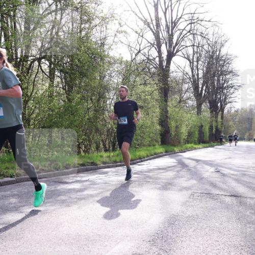 12.04.2026 - 45. Internationalen Wilhelmsburger Insellauf Yannick Fuchs http://msf.ph/oto/9478916 12.04.2026 10:16:47 Laufen 487, 3578 meine-sportfotos.de