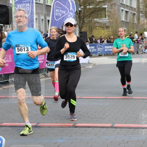 12.04.2026 - 45. Internationalen Wilhelmsburger Insellauf Strokosch-Dieckow http://msf.ph/oto/9478928 12.04.2026 12:58:59 Ziel 4344, 3889, 3309, 5613, 3525, 5422, 3088 meine-sportfotos.de