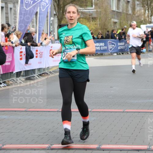 12.04.2026 - 45. Internationalen Wilhelmsburger Insellauf Strokosch-Dieckow http://msf.ph/oto/9478957 12.04.2026 12:59:01 Ziel 3309, 5613, 3525, 5422, 3088 meine-sportfotos.de