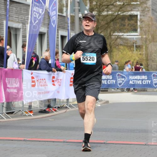12.04.2026 - 45. Internationalen Wilhelmsburger Insellauf Strokosch-Dieckow http://msf.ph/oto/9479027 12.04.2026 13:28:55 Ziel 3800, 2630, 5520 meine-sportfotos.de