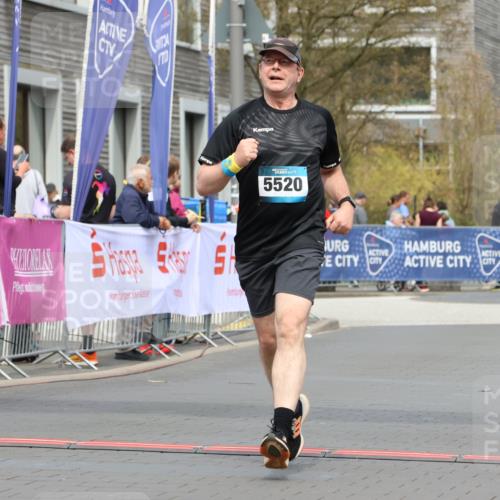 12.04.2026 - 45. Internationalen Wilhelmsburger Insellauf Strokosch-Dieckow http://msf.ph/oto/9479038 12.04.2026 13:28:55 Ziel 3800, 2630, 5520 meine-sportfotos.de