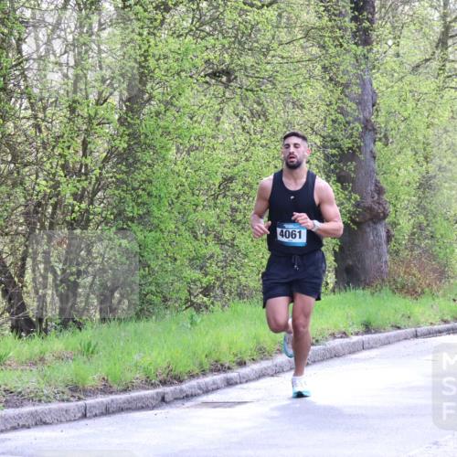 12.04.2026 - 45. Internationalen Wilhelmsburger Insellauf Yannick Fuchs http://msf.ph/oto/9479066 12.04.2026 10:17:06 Laufen 4061, 570, 5767, 4621 meine-sportfotos.de