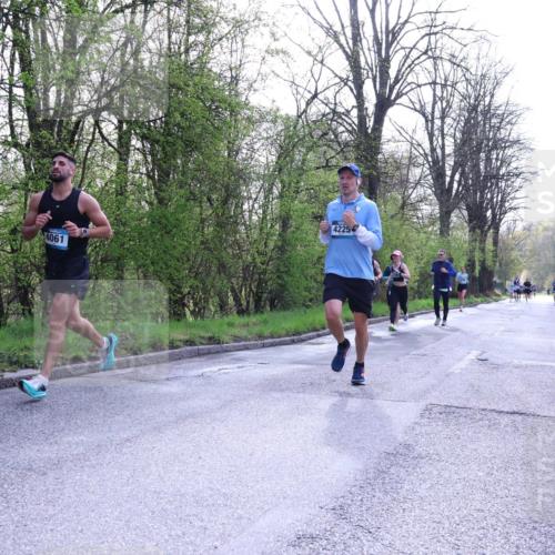 12.04.2026 - 45. Internationalen Wilhelmsburger Insellauf Yannick Fuchs http://msf.ph/oto/9479087 12.04.2026 10:17:08 Laufen 4061, 4225 meine-sportfotos.de