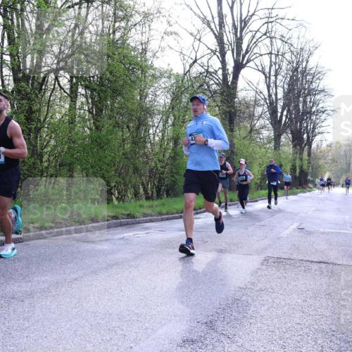 12.04.2026 - 45. Internationalen Wilhelmsburger Insellauf Yannick Fuchs http://msf.ph/oto/9479092 12.04.2026 10:17:08 Laufen 4061, 570 meine-sportfotos.de