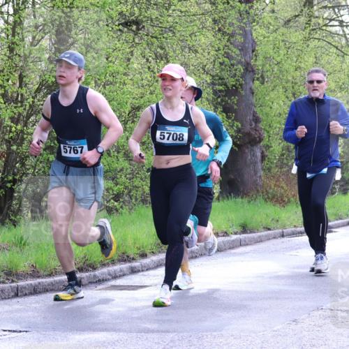 12.04.2026 - 45. Internationalen Wilhelmsburger Insellauf Yannick Fuchs http://msf.ph/oto/9479098 12.04.2026 10:17:09 Laufen 5767, 5708 meine-sportfotos.de