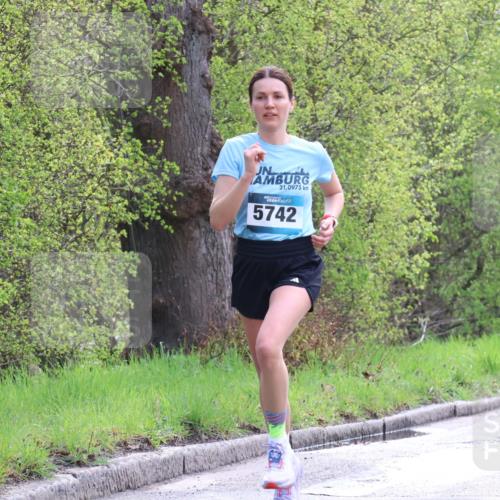 12.04.2026 - 45. Internationalen Wilhelmsburger Insellauf Yannick Fuchs http://msf.ph/oto/9479122 12.04.2026 10:17:11 Laufen 21, 0975, 5742 meine-sportfotos.de