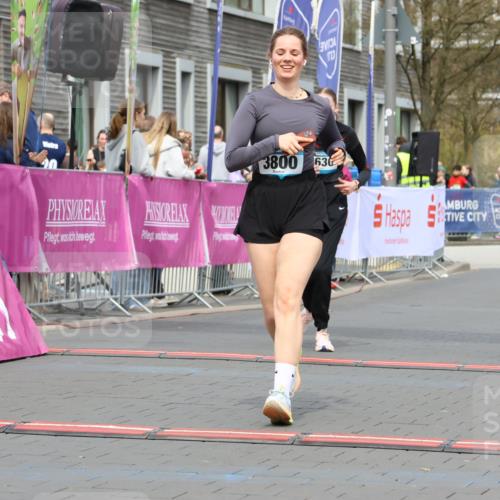 12.04.2026 - 45. Internationalen Wilhelmsburger Insellauf Strokosch-Dieckow http://msf.ph/oto/9479128 12.04.2026 13:28:52 Ziel 3800, 2630, 5520 meine-sportfotos.de