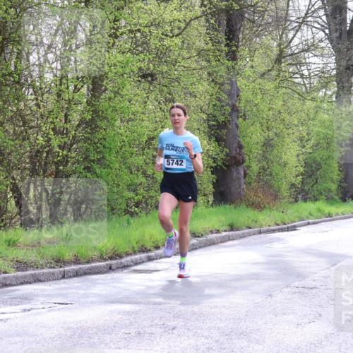 12.04.2026 - 45. Internationalen Wilhelmsburger Insellauf Yannick Fuchs http://msf.ph/oto/9479137 12.04.2026 10:17:12 Laufen 21, 0975, 5742 meine-sportfotos.de