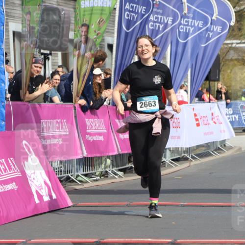12.04.2026 - 45. Internationalen Wilhelmsburger Insellauf Strokosch-Dieckow http://msf.ph/oto/9479153 12.04.2026 11:44:46 Ziel 2663 meine-sportfotos.de