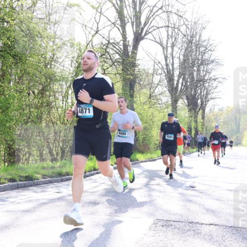 12.04.2026 - 45. Internationalen Wilhelmsburger Insellauf Yannick Fuchs http://msf.ph/oto/9479156 12.04.2026 10:29:49 Laufen  meine-sportfotos.de
