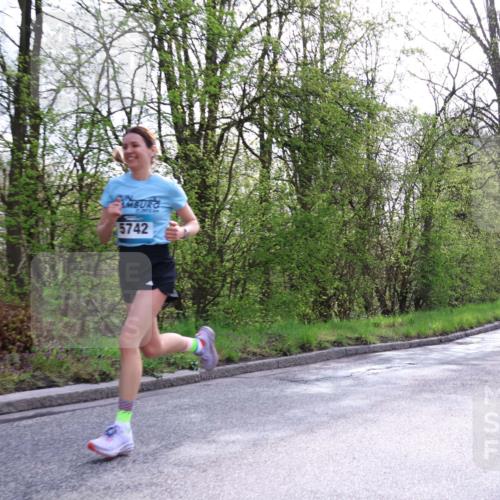12.04.2026 - 45. Internationalen Wilhelmsburger Insellauf Yannick Fuchs http://msf.ph/oto/9479161 12.04.2026 10:17:14 Laufen 5742 meine-sportfotos.de