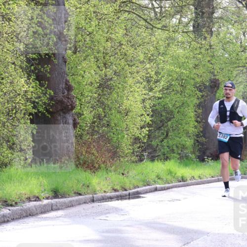 12.04.2026 - 45. Internationalen Wilhelmsburger Insellauf Yannick Fuchs http://msf.ph/oto/9479162 12.04.2026 10:17:15 Laufen 2382, 4460 meine-sportfotos.de