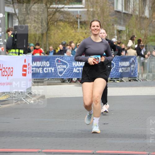 12.04.2026 - 45. Internationalen Wilhelmsburger Insellauf Strokosch-Dieckow http://msf.ph/oto/9479176 12.04.2026 13:28:48 Ziel 3800 meine-sportfotos.de