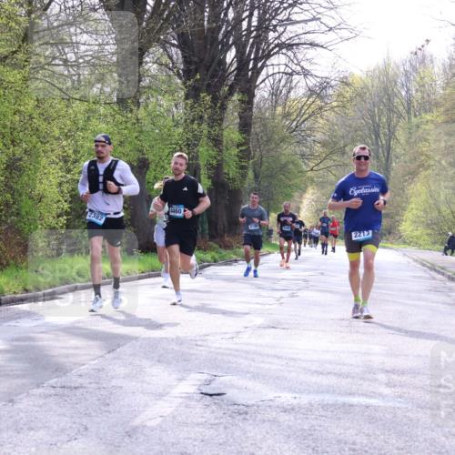 12.04.2026 - 45. Internationalen Wilhelmsburger Insellauf Yannick Fuchs http://msf.ph/oto/9479180 12.04.2026 10:17:16 Laufen 2382, 4460, 2160, 2213 meine-sportfotos.de