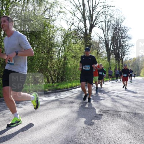 12.04.2026 - 45. Internationalen Wilhelmsburger Insellauf Yannick Fuchs http://msf.ph/oto/9479187 12.04.2026 10:29:50 Laufen  meine-sportfotos.de