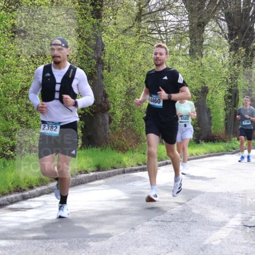 12.04.2026 - 45. Internationalen Wilhelmsburger Insellauf Yannick Fuchs http://msf.ph/oto/9479192 12.04.2026 10:17:18 Laufen 2382, 4460, 5503, 2160, 2215 meine-sportfotos.de