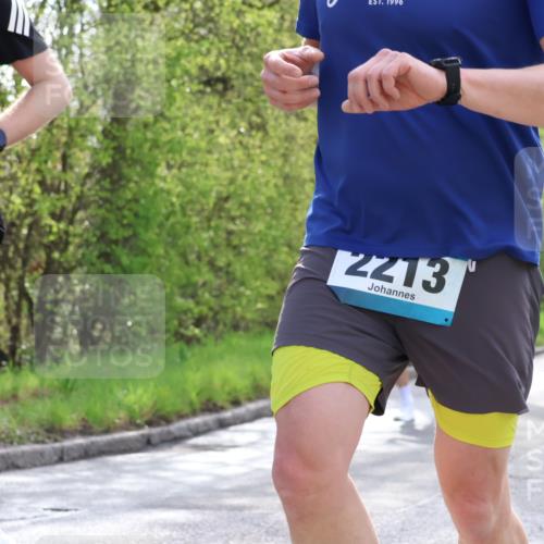12.04.2026 - 45. Internationalen Wilhelmsburger Insellauf Yannick Fuchs http://msf.ph/oto/9479213 12.04.2026 10:17:20 Laufen 1996, 4460, 2213 meine-sportfotos.de