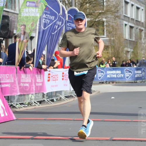 12.04.2026 - 45. Internationalen Wilhelmsburger Insellauf Strokosch-Dieckow http://msf.ph/oto/9479280 12.04.2026 11:45:26 Ziel 4201 meine-sportfotos.de
