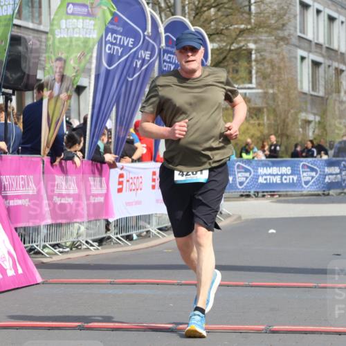 12.04.2026 - 45. Internationalen Wilhelmsburger Insellauf Strokosch-Dieckow http://msf.ph/oto/9479290 12.04.2026 11:45:26 Ziel 4201 meine-sportfotos.de