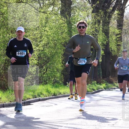 12.04.2026 - 45. Internationalen Wilhelmsburger Insellauf Yannick Fuchs http://msf.ph/oto/9479336 12.04.2026 10:30:00 Laufen  meine-sportfotos.de