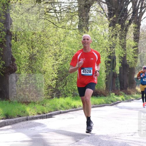 12.04.2026 - 45. Internationalen Wilhelmsburger Insellauf Yannick Fuchs http://msf.ph/oto/9479352 12.04.2026 10:17:35 Laufen 4528, 4580 meine-sportfotos.de