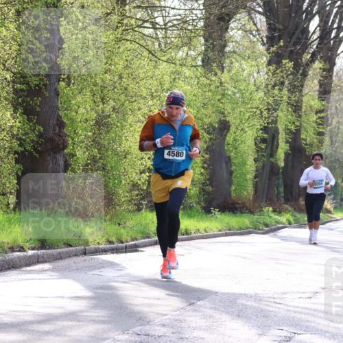 12.04.2026 - 45. Internationalen Wilhelmsburger Insellauf Yannick Fuchs http://msf.ph/oto/9479402 12.04.2026 10:17:40 Laufen 4580, 055, 5275 meine-sportfotos.de